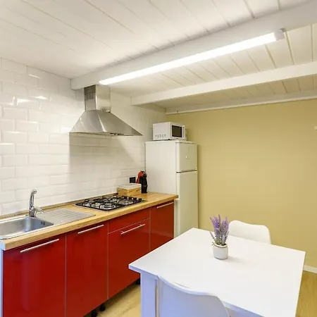 Electra House Apartment
